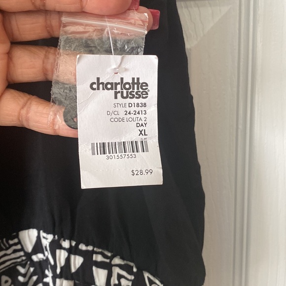 Charlotte Russe Womens Romper - Picture 7 of 7